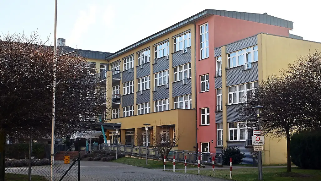 Aussenaufnahme-des-Pflegeheims-in-Rastatt