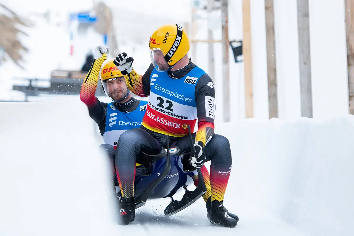 82dce65f11cc0e316a930bea7f59ac49