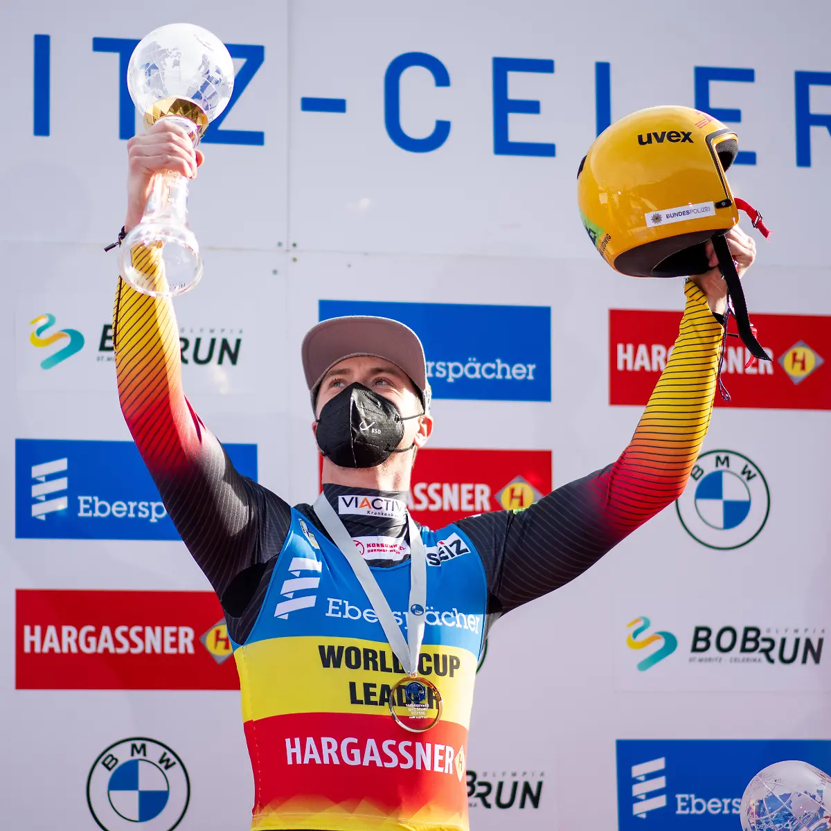 63c9befc814707dee74ffff8d0aab240