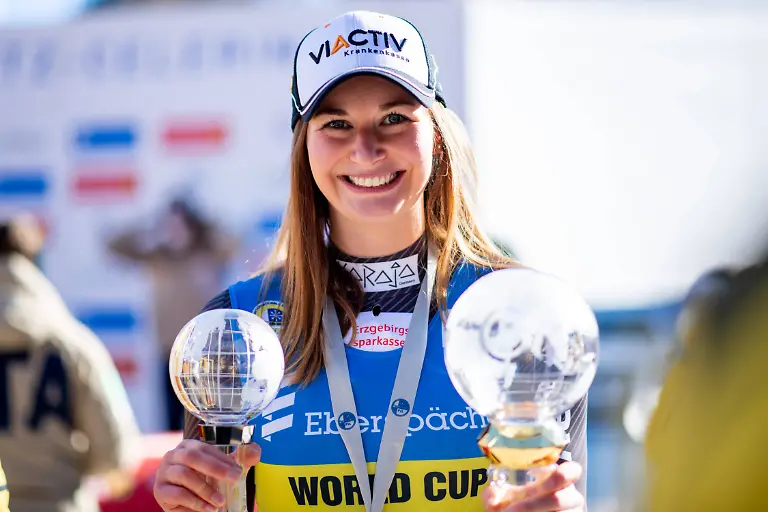 8ba5d772f76cf5f4160ef9afe94ce608