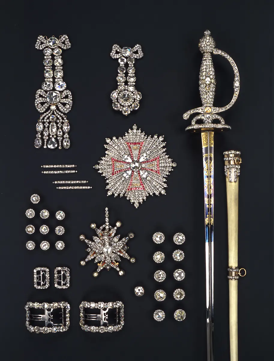 Gesamtaufnahme-Diamantrosengarnitur