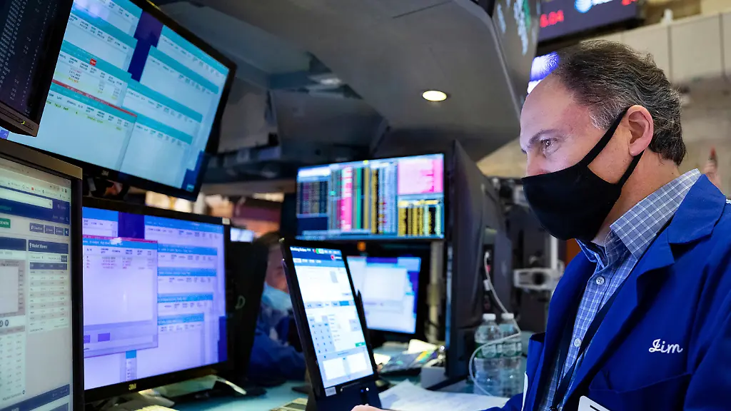 b5d253d205e43c91f8f2f2381bbb7701