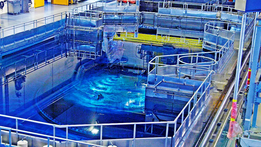 2007-10-29T120000Z-1589981959-GM1DWMACZWAA-RTRMADP-3-FORSMARK-NUCLEAR