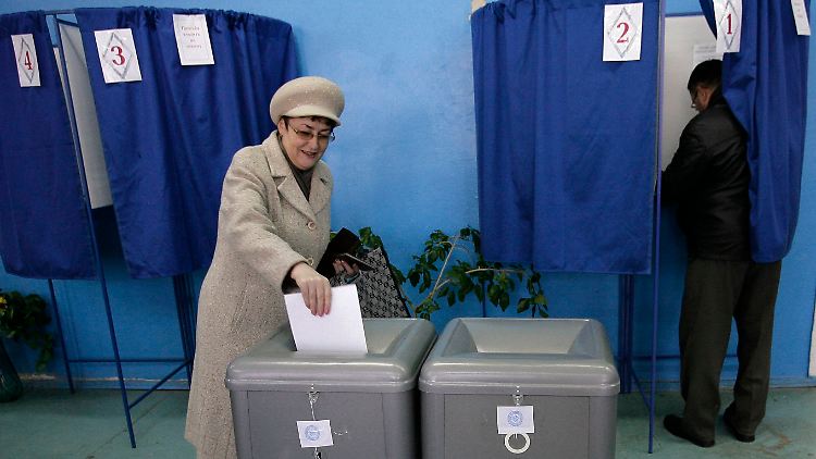 In 12 Regionen wurde gewählt, die Wahlbeobachter wurden allerdings im Vorfeld eingeschüchtert.