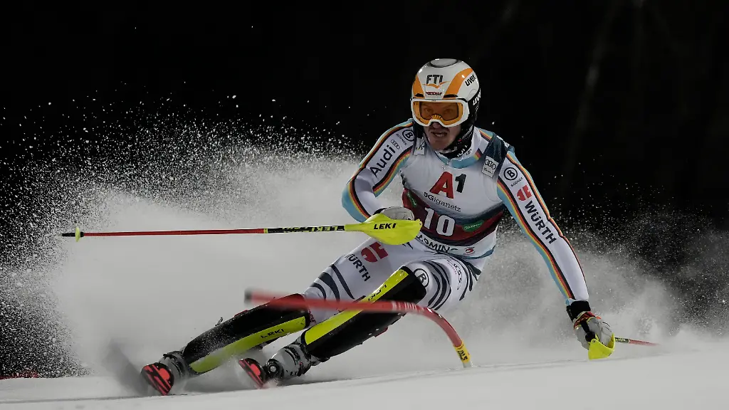 690aa4779bd7d21818af74e0312d080c