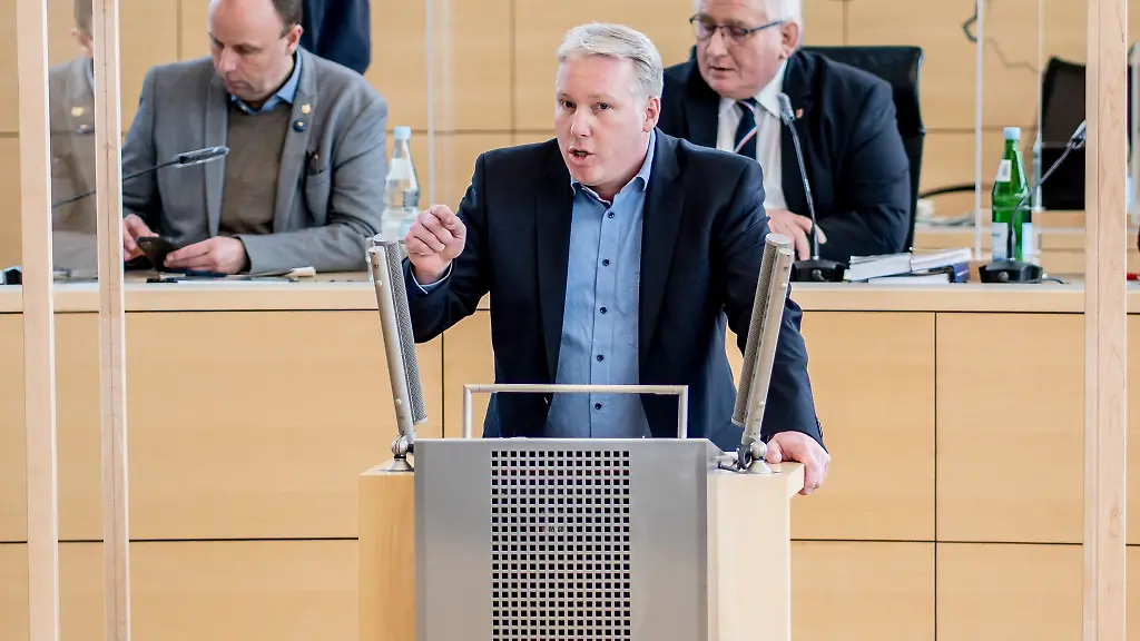 Joerg-Nobis-Abgeordneter-der-AfD-im-schleswig-holsteinischen-Landtag
