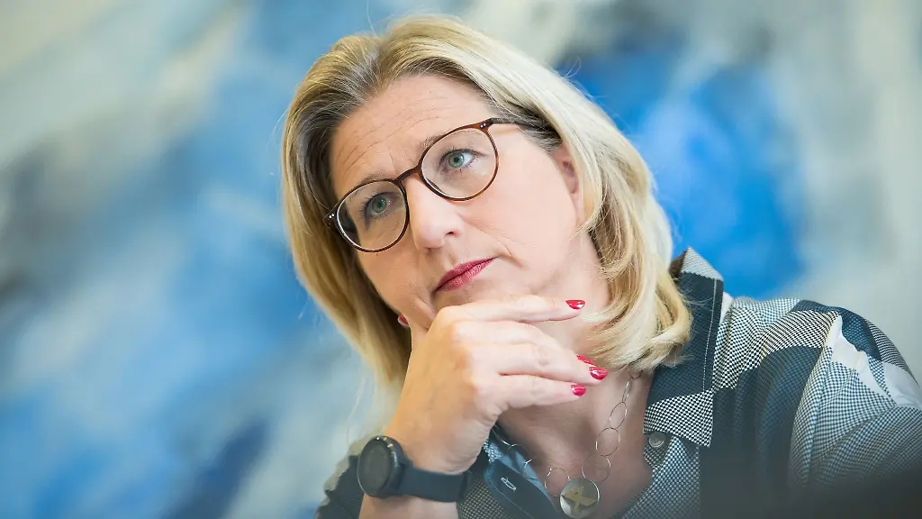 Anke-Rehlinger-SPD-Saarlands-Ministerin-fuer-Wirtschaft-Arbeit-Energie-und-Verkehr