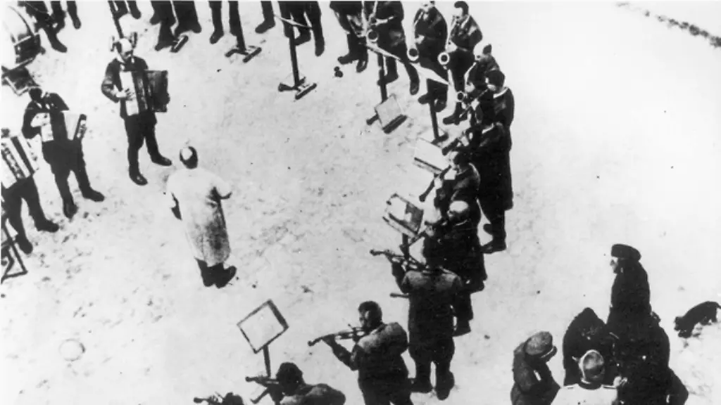 Janowska-Nazi-camp-orchestra