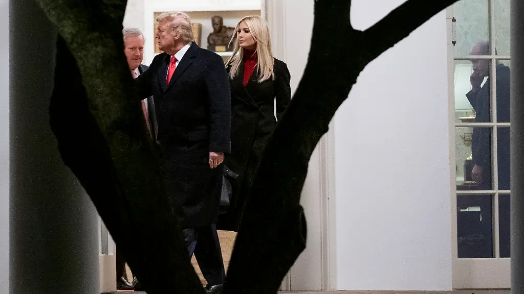 In-brenzligen-Situationen-wandten-sich-Mitarbeiter-haeufig-an-Ivanka-Trump-damit-sie-mit-ihrem-Vater-spricht-sagte-seine-Ex-Sprecherin-Grisham