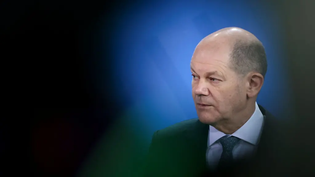 Die-Arbeit-des-neuen-Bundeskanzlers-Olaf-Scholz-wird-von-vielen-nicht-positiv-bewertet