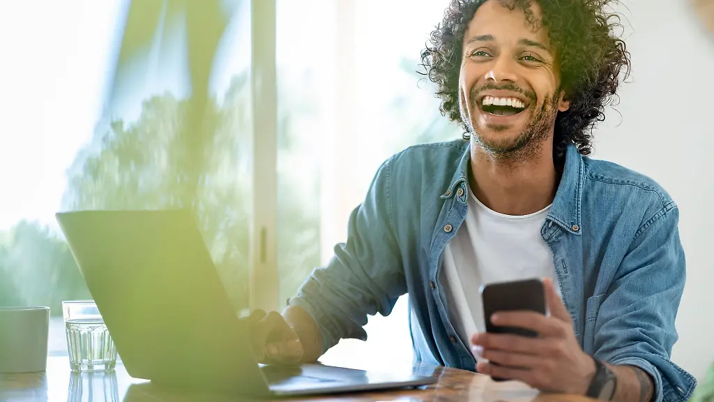 Flexible-Arbeitszeiten-und-Orte-Das-koennen-Arbeitgeber-guten-Kandidatinnen-und-Kandidaten-derzeit-kaum-mehr-verwehren