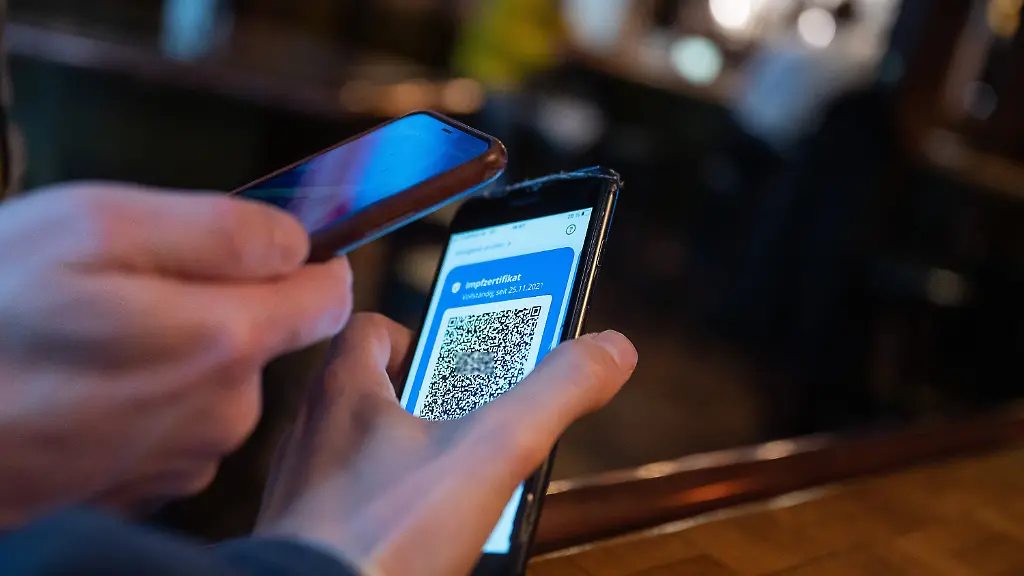 da3ed80162baee55a4573a44ad85542b