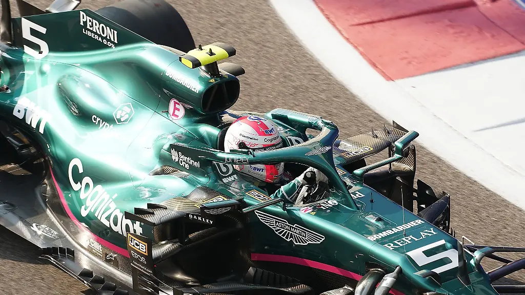 Sebastian-Vettels-Aston-Martin-Rennstall-ist-bei-der-Suche-nach-einem-Teamchef-fuendig-geworden