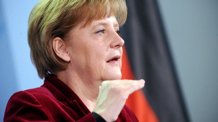 Merkel schaltet um: Die Bundesregierung setzt die Laufzeitverlängerung für deutsche Kraftwerke aus.