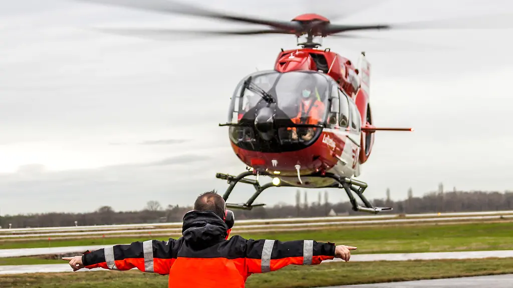 Die-DRF-Hubschrauber-in-Bad-Berka-Suhl-und-Nordhausen-wurden-insgesamt-3371-Faellen-alarmiert