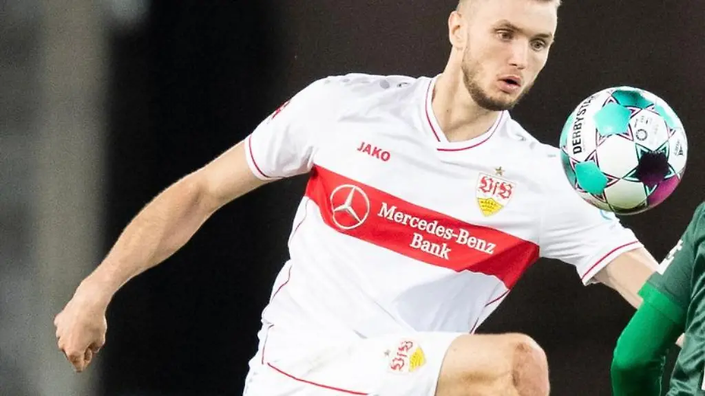 Stuttgarts-Sasa-Kalajdzic-in-Aktion