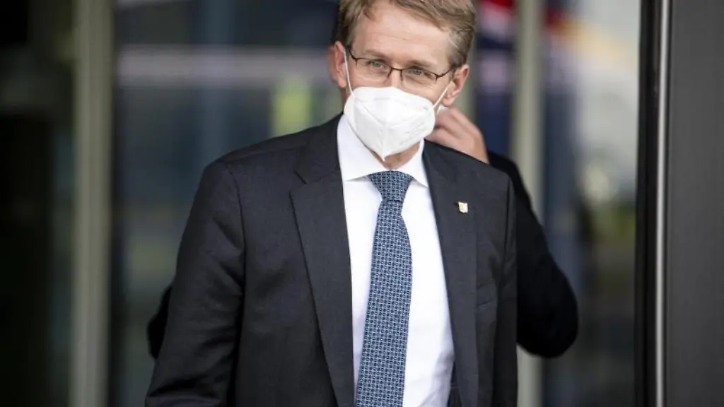 Schleswig-Holsteins-Ministerpraesident-Daniel-Guenther-CDU