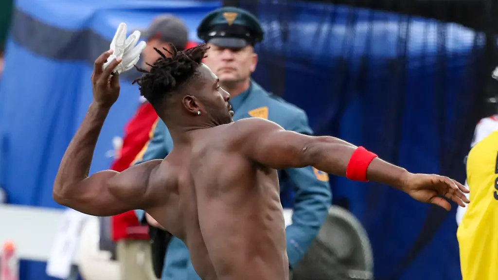 878972dd9b98814b4b81eae18a9965aa