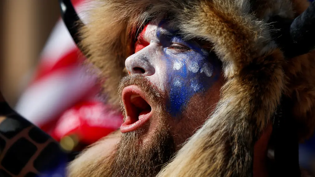 44-2020-11-07T000000Z-1062441512-RC2KYJ9QDPAP-RTRMADP-3-USA-ELECTION-PROTESTS