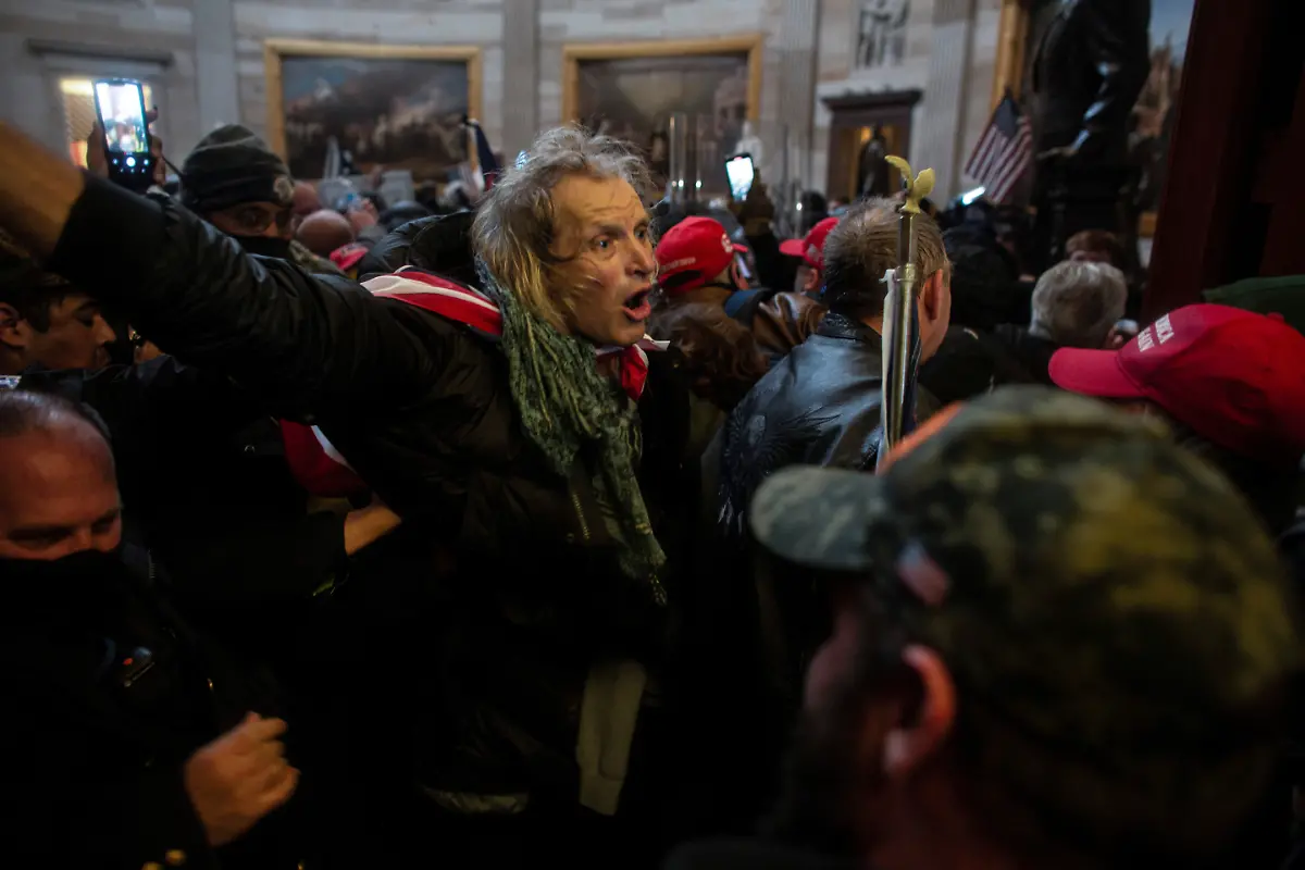 37-2021-01-07T000000Z-845663337-RC263L93CNQH-RTRMADP-3-USA-ELECTION