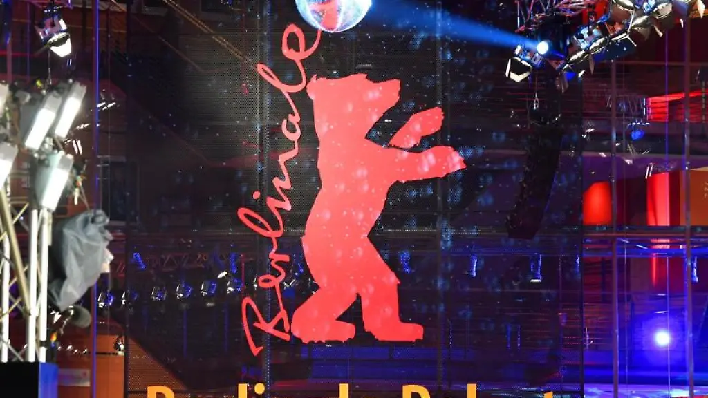 Das-Symbol-der-Berlinale-der-Baer-aufgenommen-am-Berlinale-Palast
