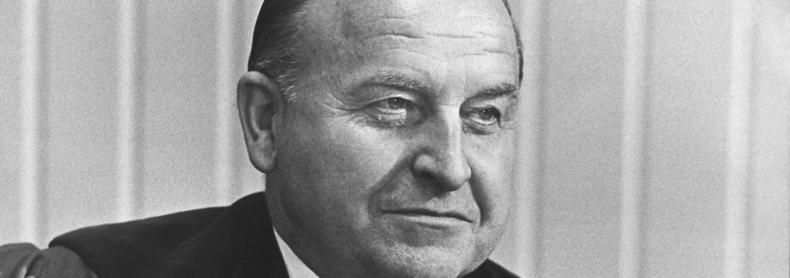 Generalbundesanwalt Siegfried Buback. Deutschlands höchster Ankläger wurde am 7. April 1977 in Karlsruhe von der RAF getötet (undatierte Aufnahme).