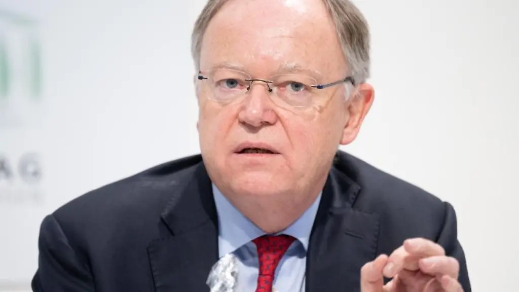 Stephan-Weil-SPD-Ministerpraesident-Niedersachsen-spricht
