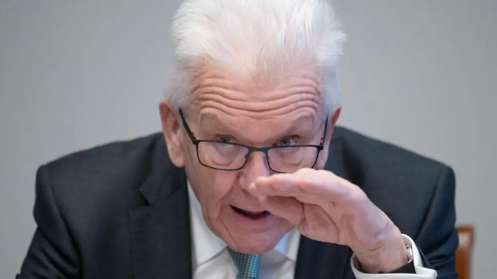 Winfried-Kretschmann-Buendnis-90-Die-Gruenen-bei-einem-Interview