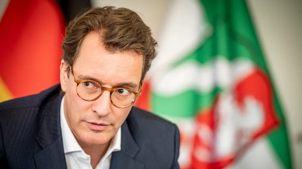 e4a6bffdba628f5d5d8a4775d0684786