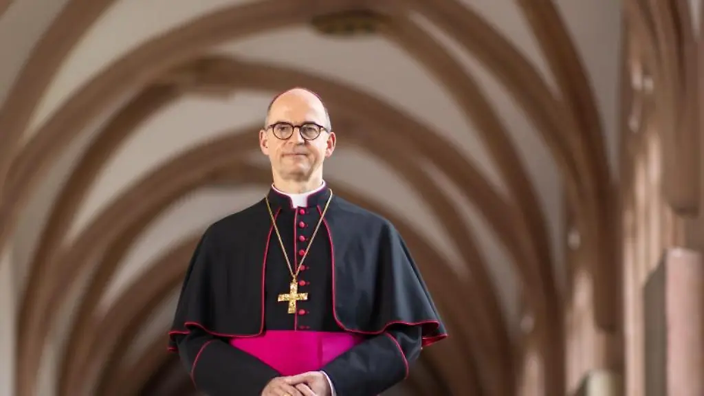 Der-Wuerzburger-Bischof-Franz-Jung
