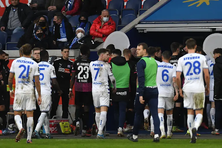 c903c9652d68ffcf139967b02ee7e3c7