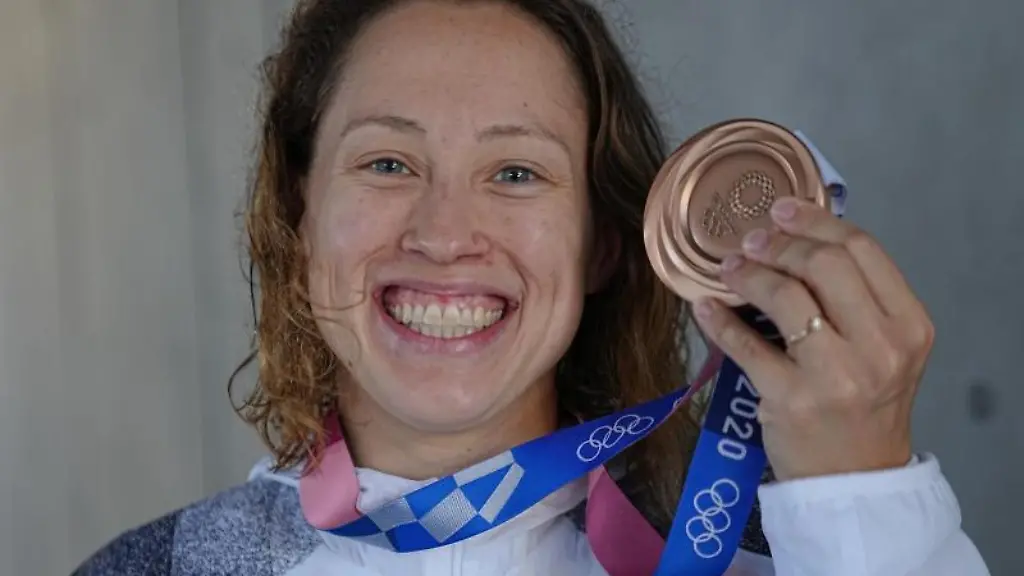 Sarah-Koehler-jubelt-ueber-ihre-Bronzemedaille