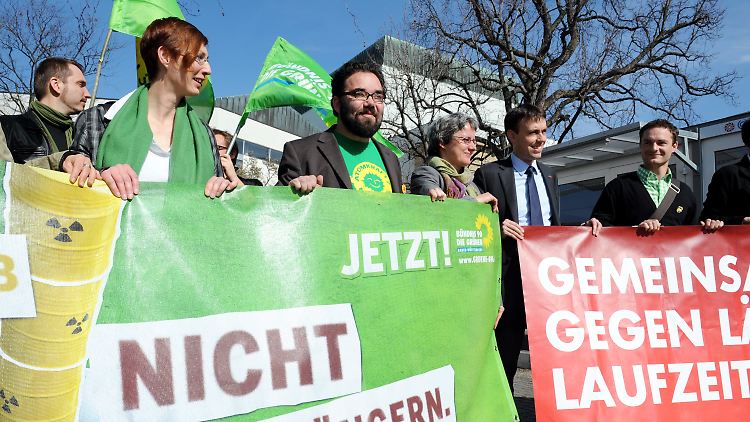 Die Grünen organisieren oft auch den Protest auf der Straße.