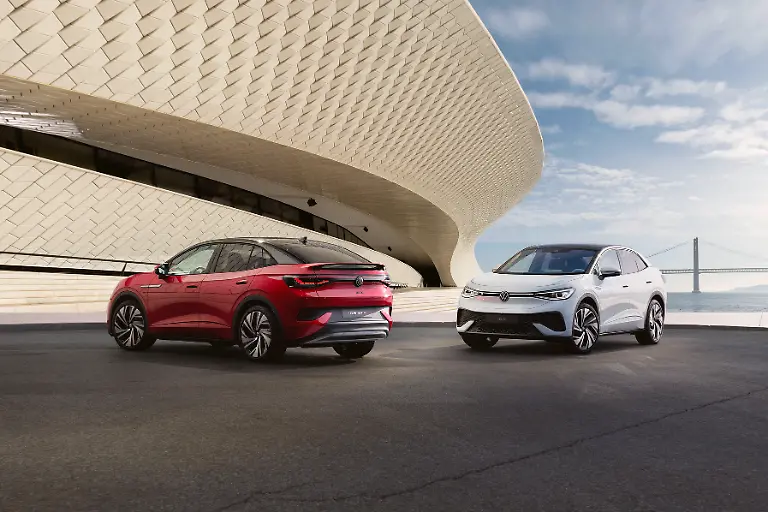 DB2021AU00963-medium