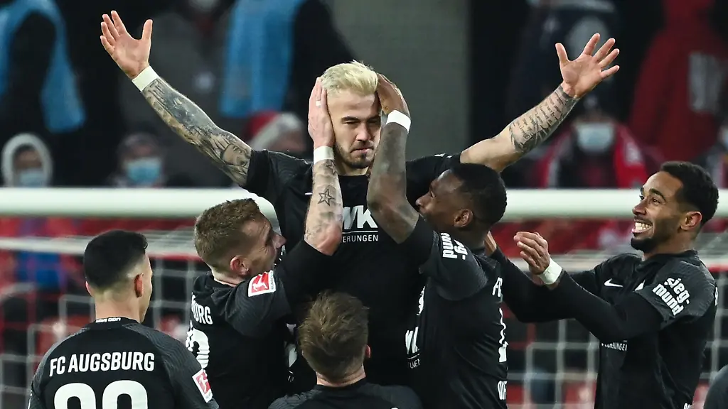 7fa16c4b7e1940cf13c9cb482e7bc0f1