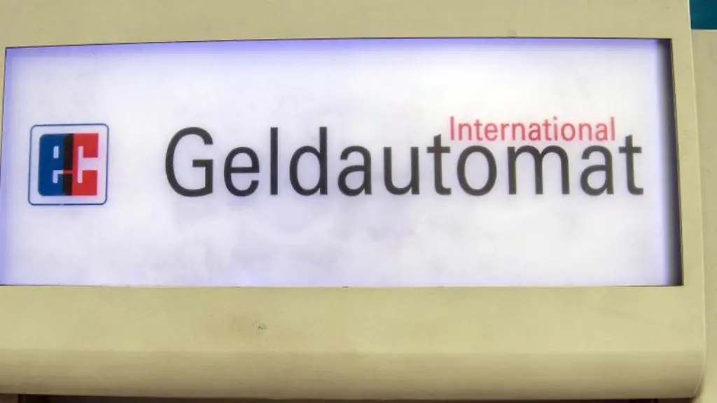 Der-Schriftzug-Geldautomat-auf-einem-Geldautomaten