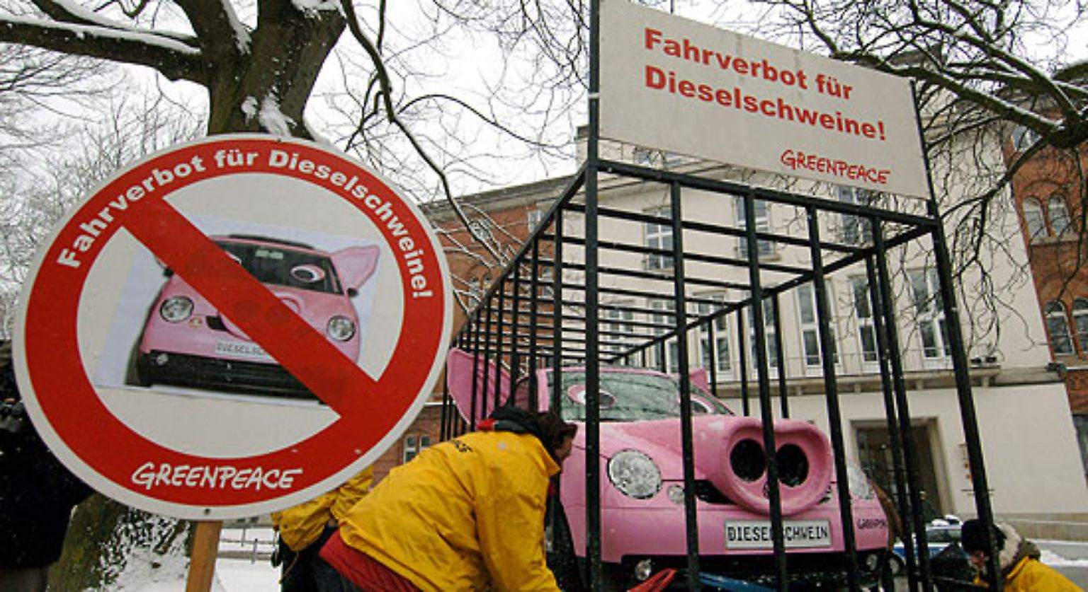Was hat das letzte Auto-Jahrzehnt geprägt? Die Diskussion um Feinstaubwerte in Innenstädten?