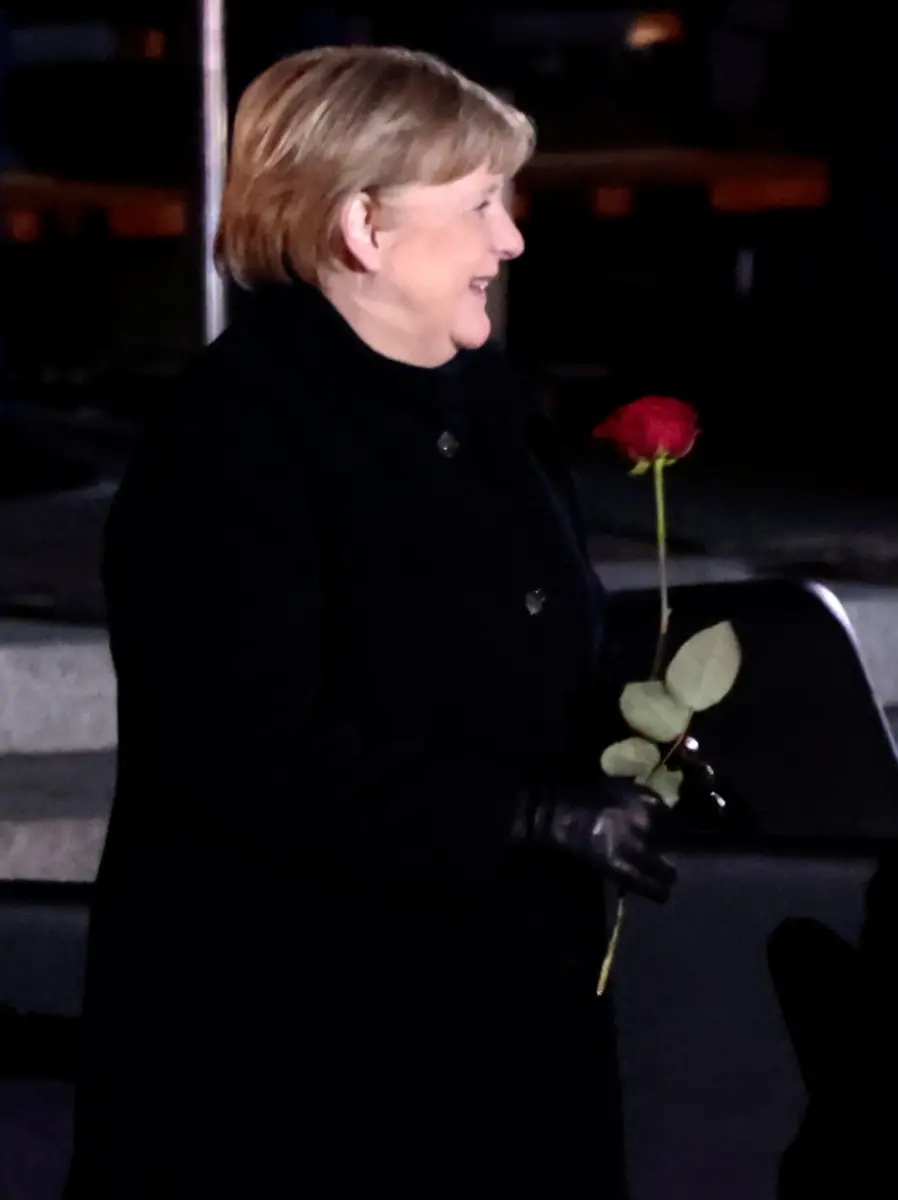 5a1e0bab8b574e1af3f3e2b6567a8926