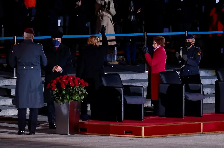 d06919bfd23646b844fc57be3f6b38d5