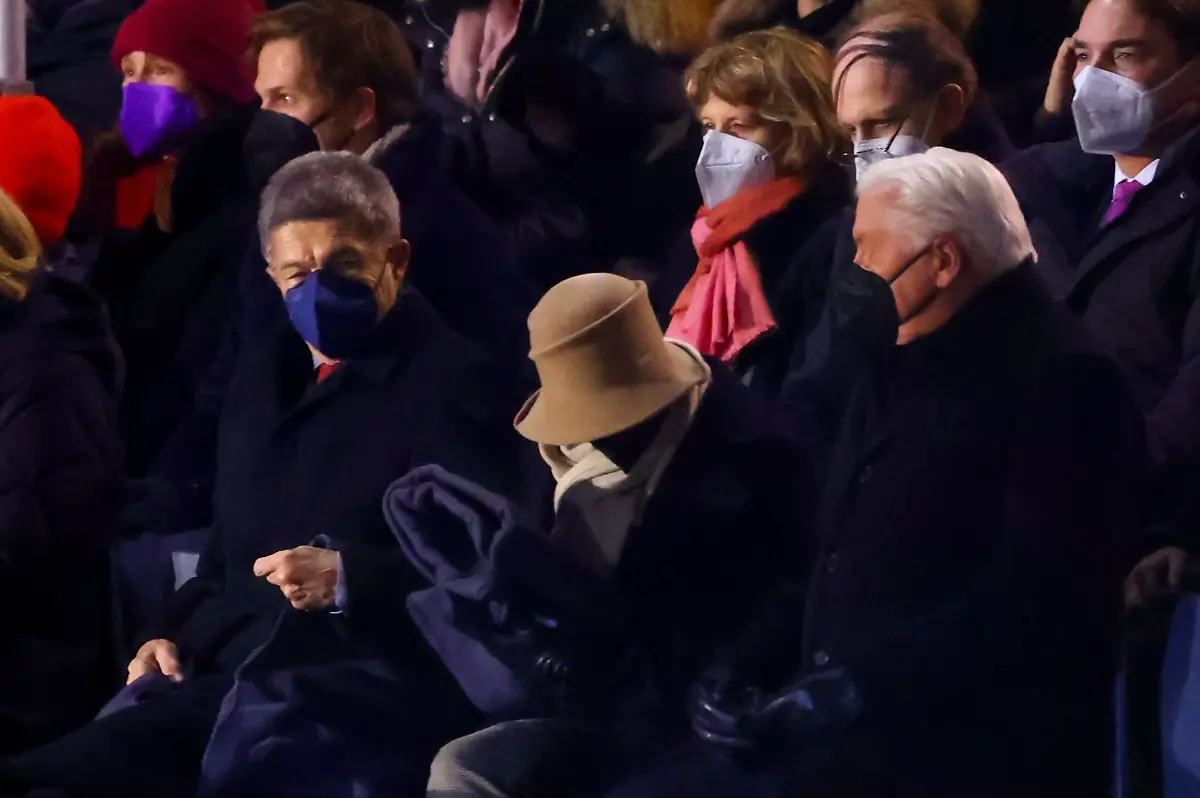 20e28cdaa657f45708d765a6d03b2886