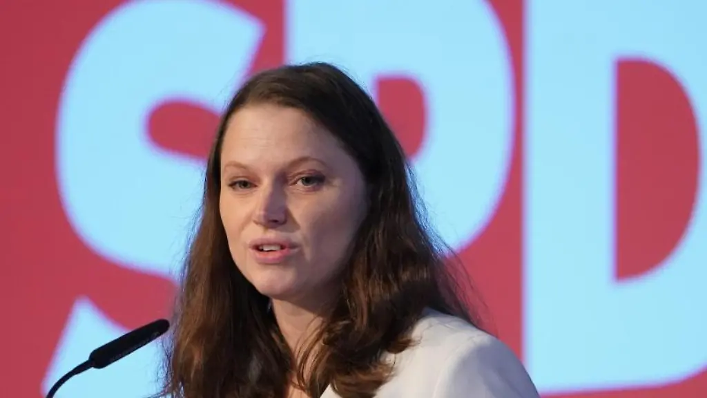 Melanie-Leonhard-Landesvorsitzende-der-SPD-Hamburg-und-Gesundheitssenatorin