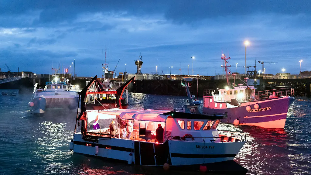 7926baa91fb163782273c86845be53d9