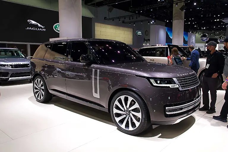 Land-Rover-Range-Rover-1