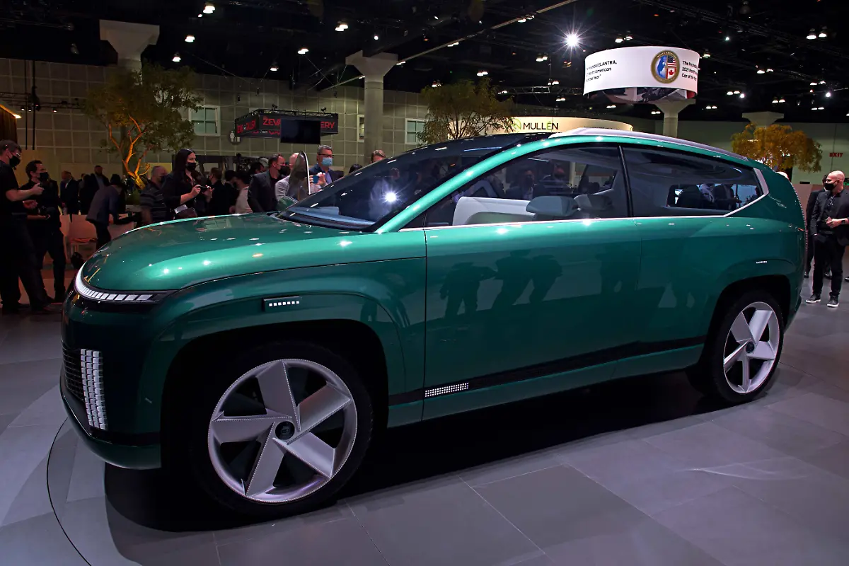 Hyundai-Seven-Concept-2