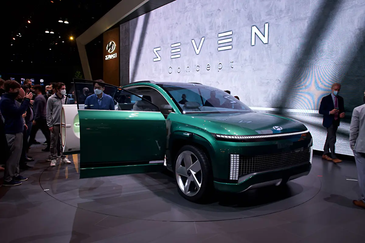 Hyundai-Seven-Concept-1