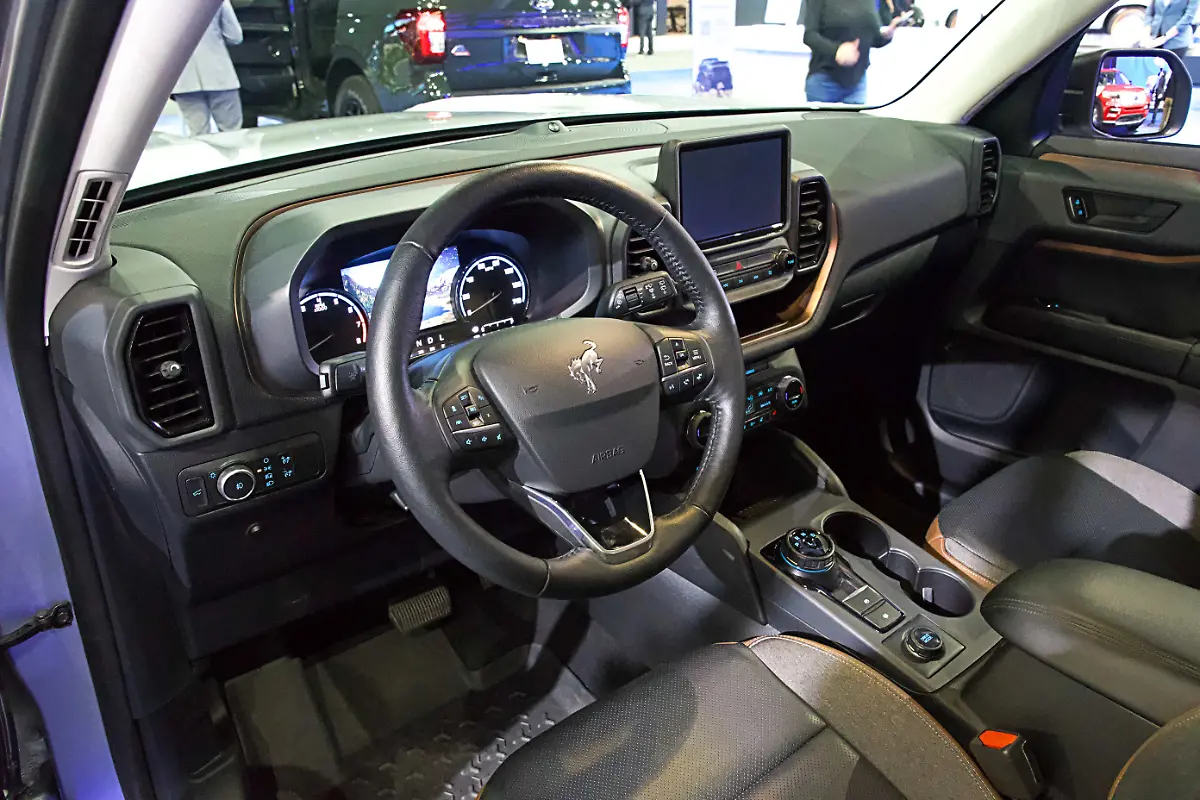 Ford-Bronco-Innen