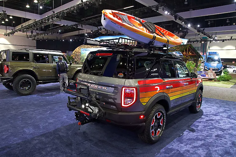 Ford-Bronco-Fun-Car-2