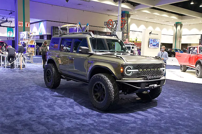 Ford-Bronco-1