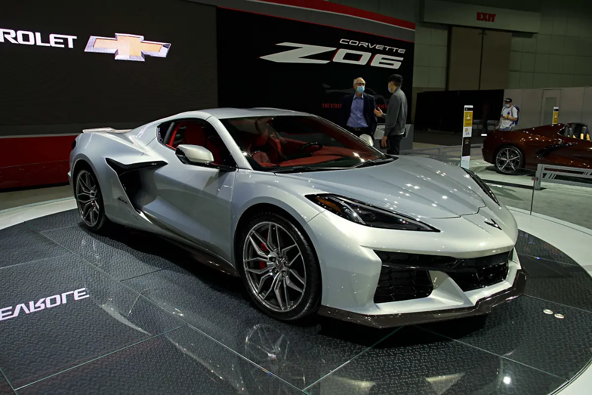 Chevrolet-Corvette-Z06-5