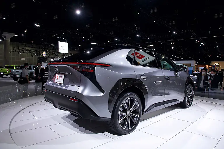 Toyota-bZ4X-3